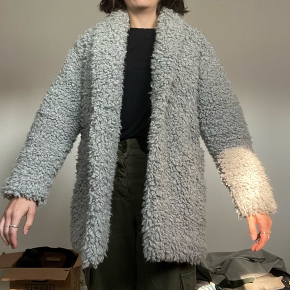 Wilfred Free Oracle Teddy Coat - Picture 10 of 10